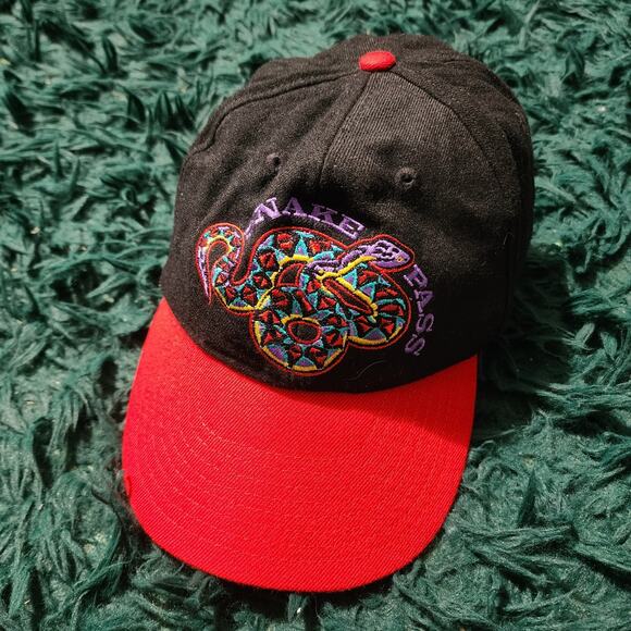 Vintage Marlboro Adventure Team Snake Pass Black & Red Strapback Hat - Picture 1 of 8